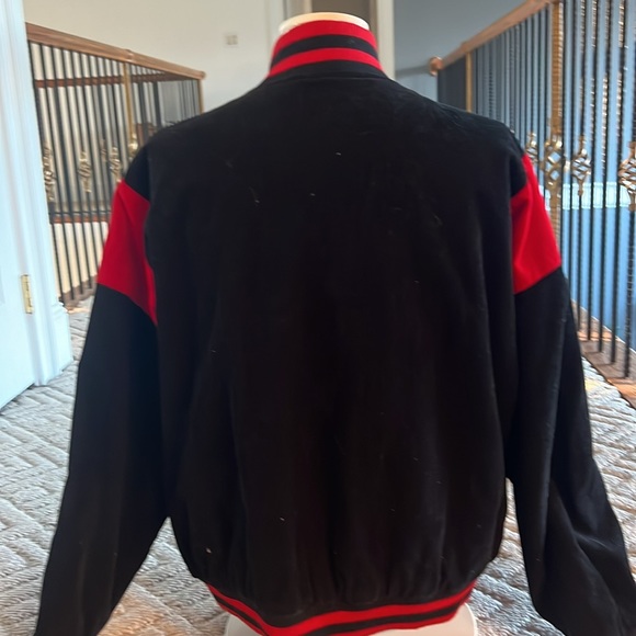 PRE-LOVED Corduroy Varsity Jacket
Size L - Picture 3 of 9
